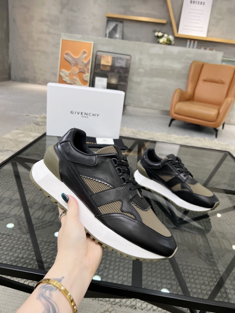 Givenchy Sneakers